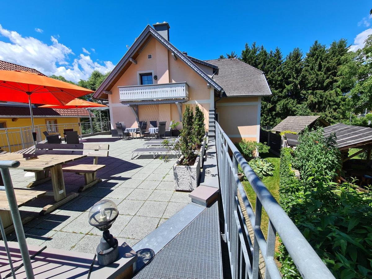 Pension Linder Seeboden Exterior photo