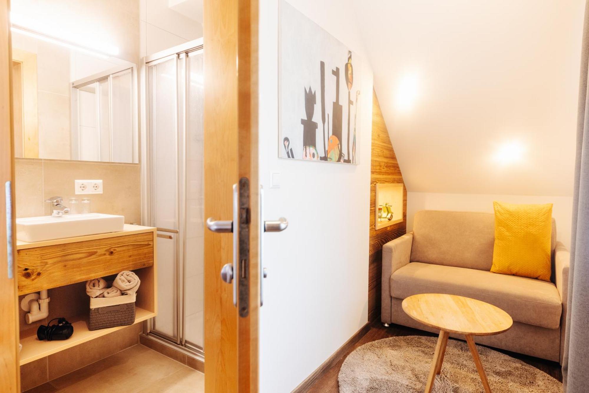 Pension Linder Seeboden Room photo